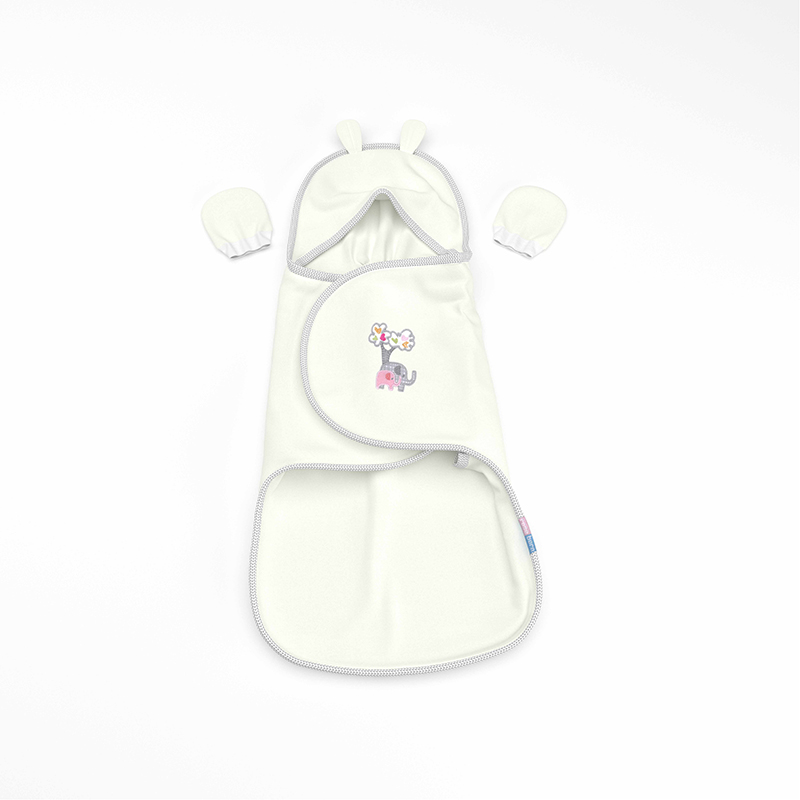 قنداق چسبی گلدوزی Family Love Girl رزبرن