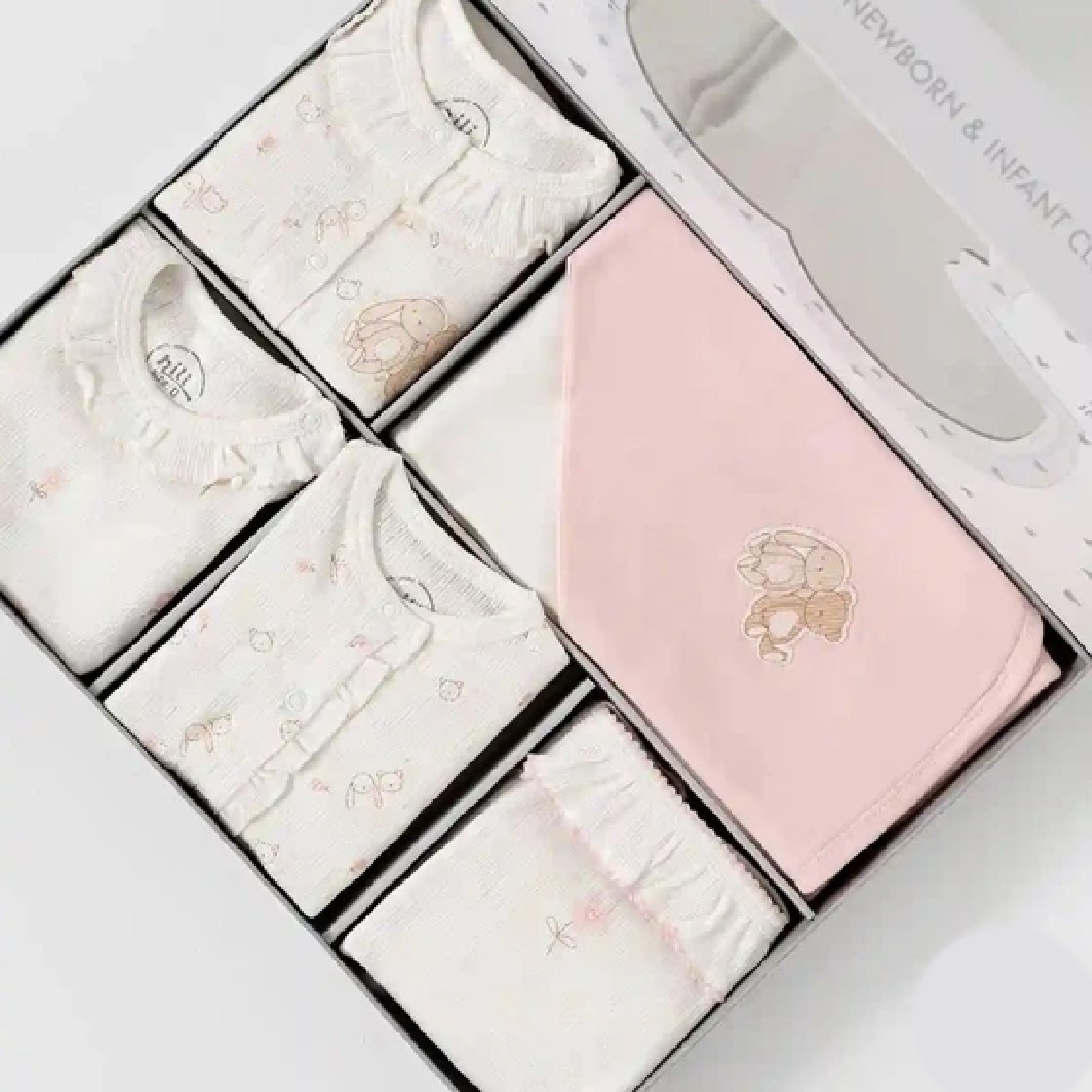 ست بیمارستانی جعبه ای 13 تکه نیلی nili طرح خرس و خرگوش