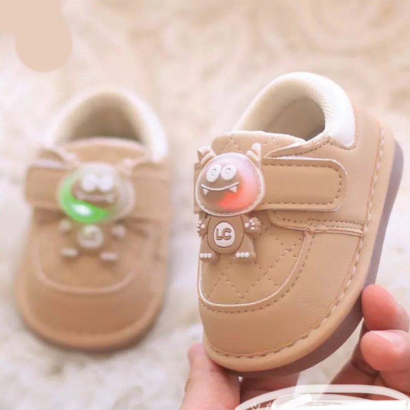 کفش بوقی چراغدار 